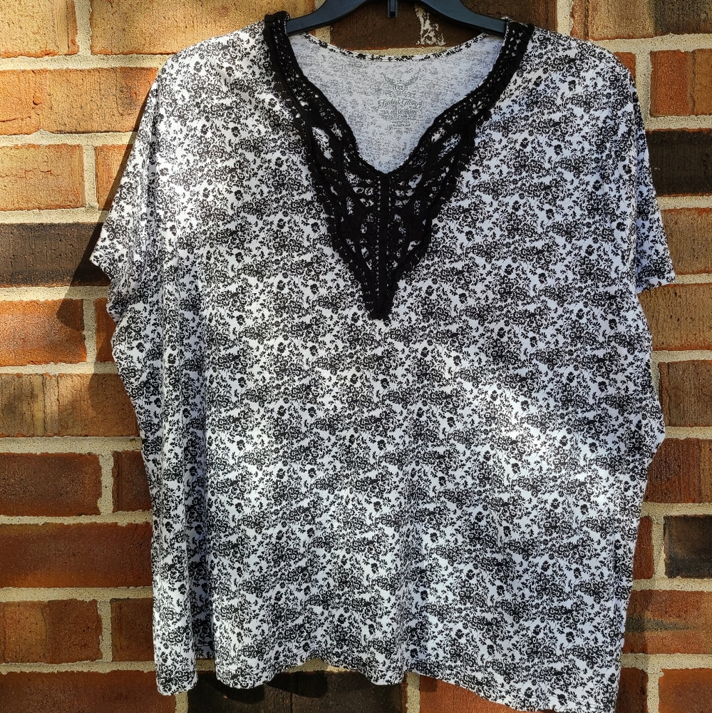 Faded Glory Black Print Top